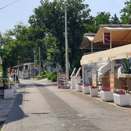 Mali * Нови-Винодолски